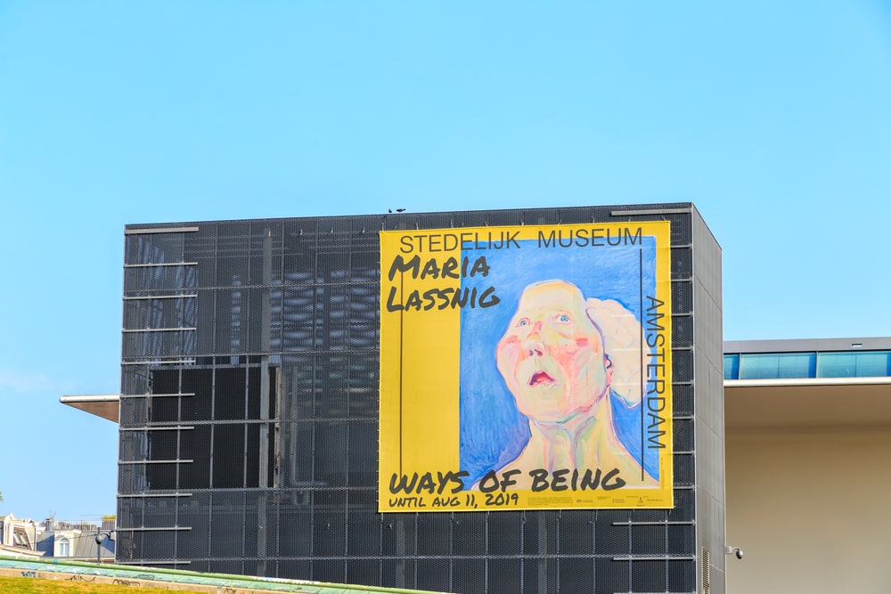 musée stedelijk à amsterdam